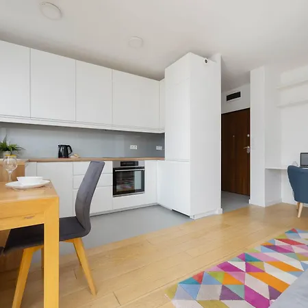 Air-conditioned With Parking Warsaw's Wola District By Renters Warschau